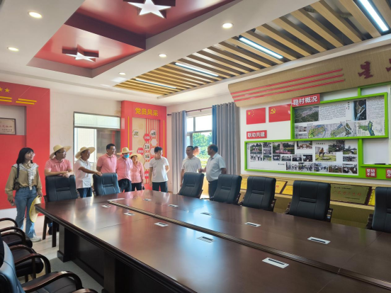 1728982492344879.png 【镇街人大】大山江街道人大:学先进,促履职,助发展--人大代表外出开展“百千万工程”学习调研主题活动525.png