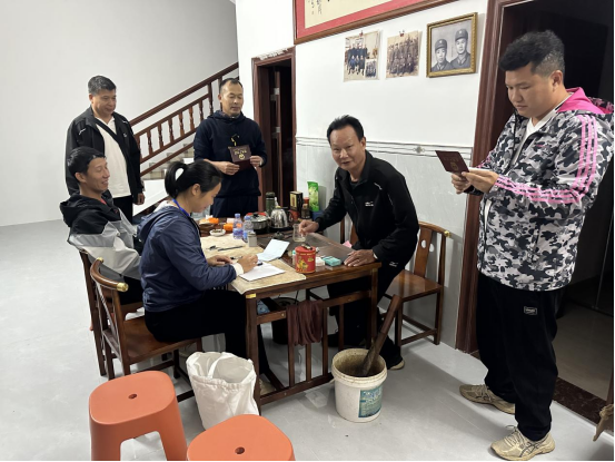 【镇街人大】吴阳镇人大：人大代表“三员”协同发力 助推人口抽样调查提质增效713.png