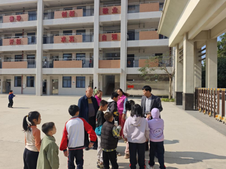 1768204102274457.png 2025.2.28【镇街人大】塘尾街道人大:人大代表深入校园调研,共筑预防校园欺凌防线440.png