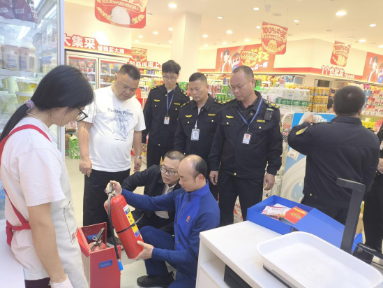 1772095780299906.png 【镇街人大】兰石镇人大:人大代表开展春节前安全生产与消防安全大检查473.png