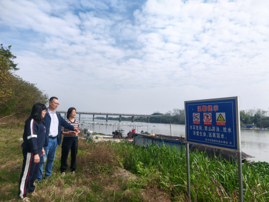 【镇街人大】梅菉街道人大：人大代表巡河护河  为“百千万工程”筑牢水生态屏障124.png